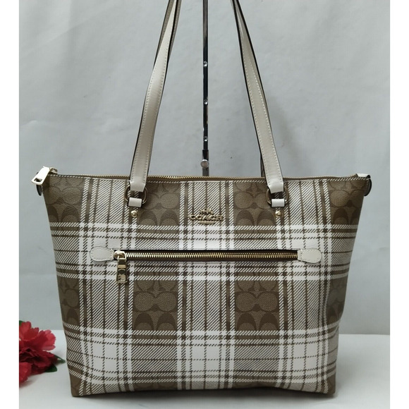 Coach Gallery Tote Bag In Signature Canvas With Hunting Fishing Plaid Print - Picture 16 of 16